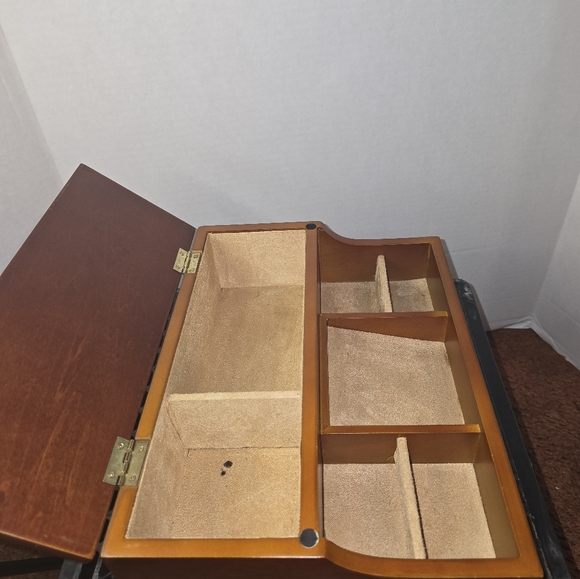 Wooden valet tray with dividers and velvet lining - Picture 8 of 8